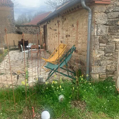 A L'oree Des Vignes Casa de Férias Sauveterre-la-Lémance
