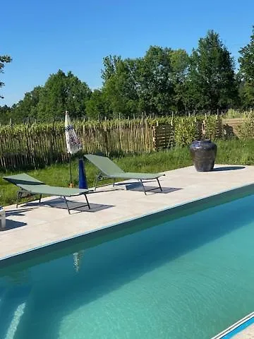 A L'oree Des Vignes *