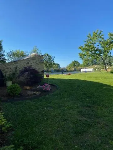 A L'oree Des Vignes *